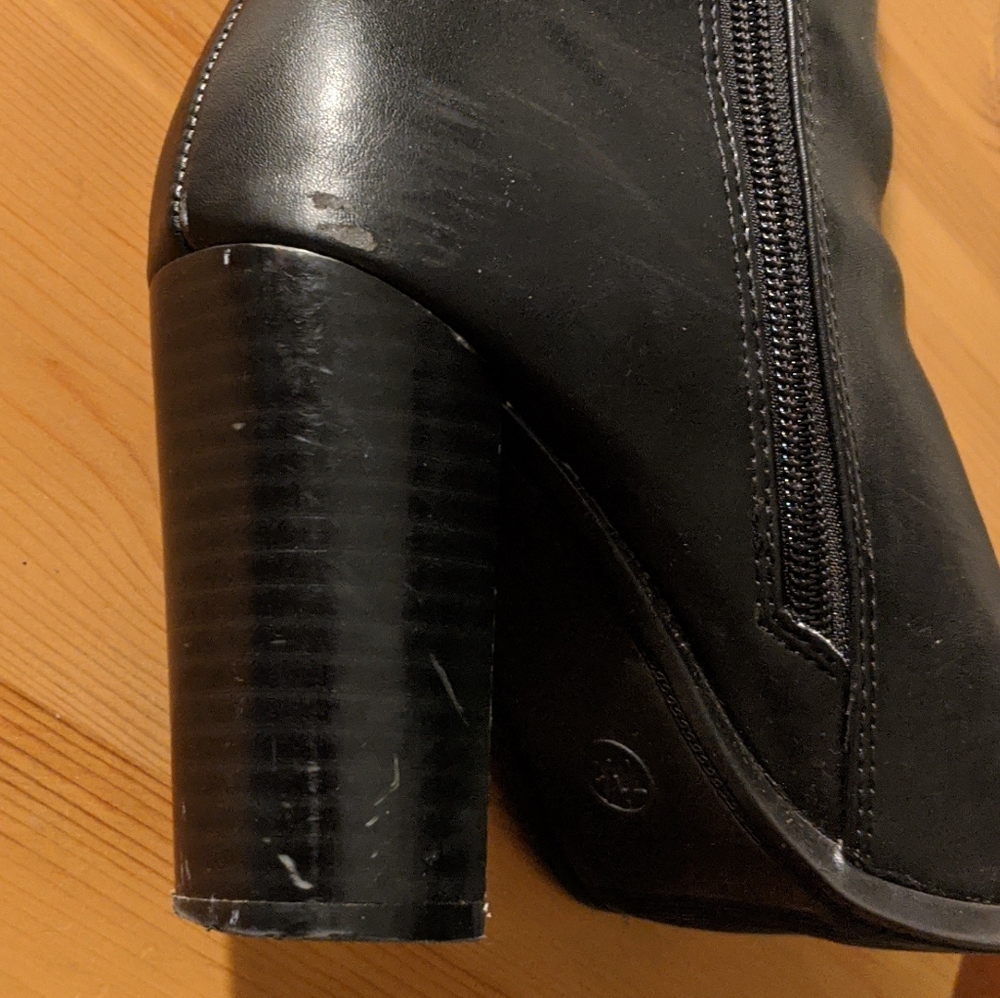 Joy Tall Block Heeled Boots (7.5) - Picture 8 of 8